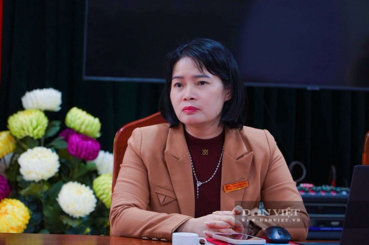 Bà Vũ Thị Phương Thảo - Hiệu trưởng Trường THCS Vân Hán cho biết, hành vi giáo viên bạo hành học sinh ngay trên lớp là vi phạm đạo đức nhà giáo và điều lệ đối với giáo viên THCS; nhà trường không chấp nhận những hành vi như vậy trong môi trường giáo dục. Ảnh: Ngô Huy.