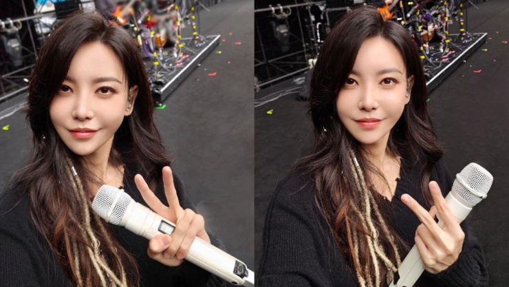 Ca sĩ Vu Văn Văn ngất xỉu trên sân khấu. 