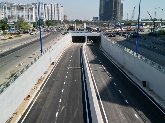 Hầm chui dài nhất nút giao An Phú trước khi thông xe