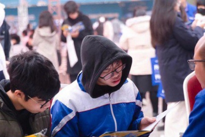 Siết 10 nguyện vọng đại học: Dễ cho hệ thống, khó cho thí sinh?