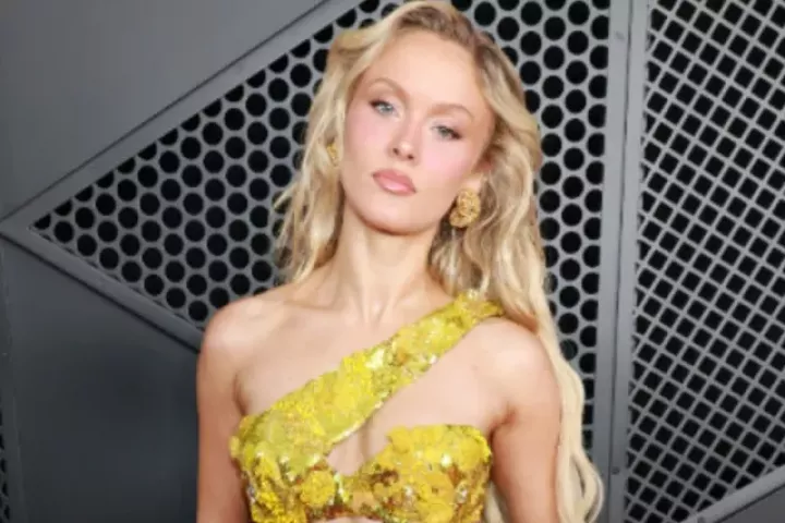 Chiếc váy làm lu mờ thảm đỏ Grammy 2026