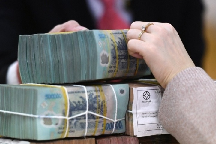 Chứng khoán giảm tới gần 50 điểm, tài sản tỷ phú Việt rớt hàng tỷ USD