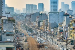 Di dời 860.000 dân nội đô, Hà Nội hết ùn tắc, quá tải?