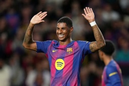 Barcelona muốn mua đứt Rashford 26 triệu bảng, HLV Carrick bất lực