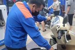 Diễn biến mới trên thị trường xăng dầu, xuất hiện bán cầm chừng dầu diesel