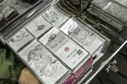 Bạc ‘bốc hơi’ 40 triệu/kg chỉ sau 3 ngày, nhiều người vỡ mộng vì tài sản trú ẩn