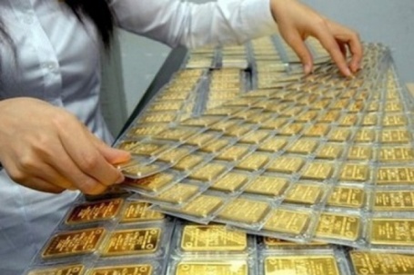 Chốt giá vàng hôm nay ngày 2/2 chưa ngừng giảm cực mạnh