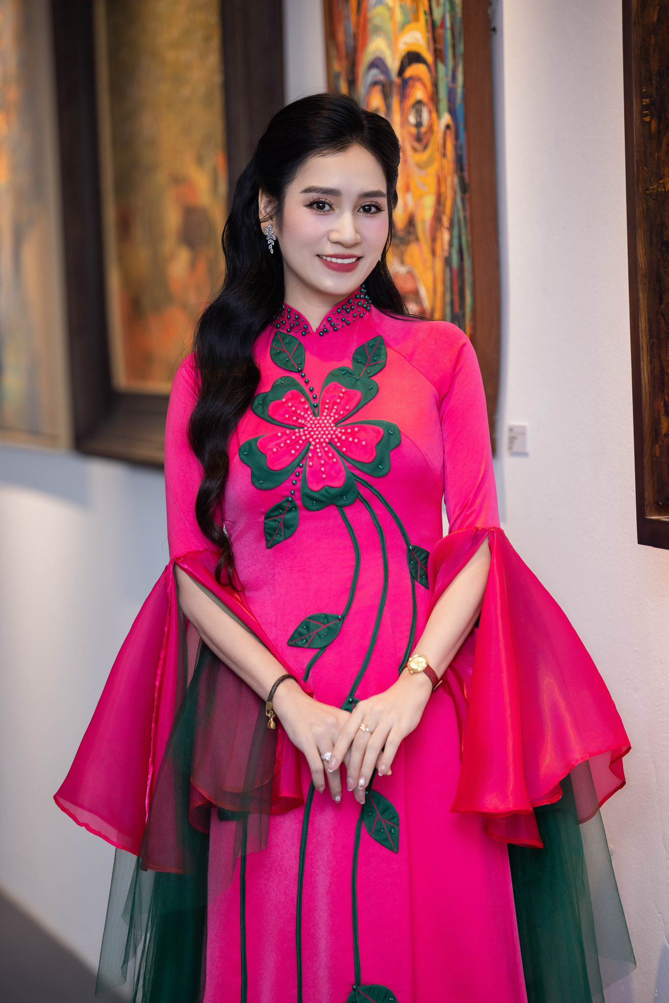 MC Thanh Mai gây chú ý với những thiết kế áo dài Tết vừa truyền thống vừa hiện đại - 5