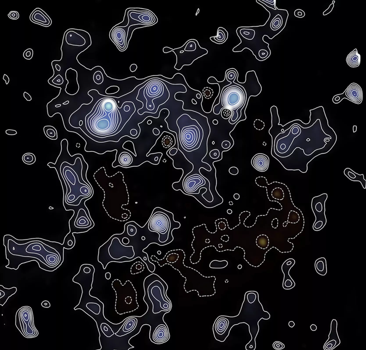 Gần 800.000 thiên hà, với các vùng tập trung vật chất tối được vẽ chồng lên nhau bằng màu xanh lam.