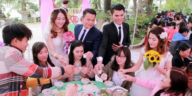 Hai anh em Hồng Lam tổ chức cưới, hỏi cùng ngày 