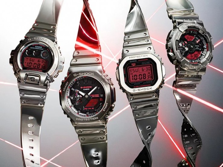 Casio tung bộ sưu tập G-Shock viền kim loại, mặt số đỏ cá tính