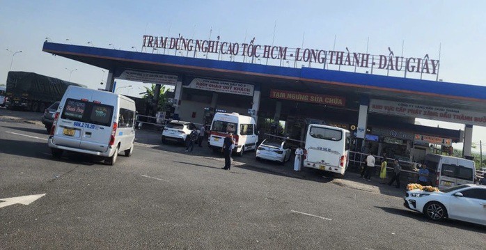 Trạm xăng dầu trên cao tốc tạm ngừng bán từ 24-1 đến nay