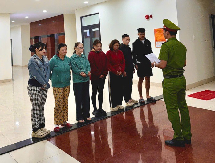 Những người liên quan trong đường dây ghi số đề bị bắt tạm giam