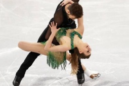 Bi hài sự cố nhạy cảm ở Olympic: Người chơi và người xem đều "đỏ mặt"