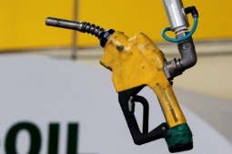 Giá xăng dầu hôm nay 3/2: Quay đầu giảm