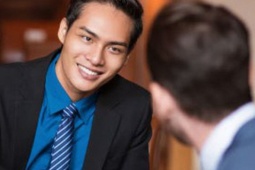 Người khôn ngoan thường giữ im lặng, người dại thường giữ cái tôi