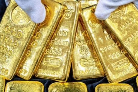 Giá vàng hôm nay (3/2): Tiếp đà "lao dốc", giảm 25 triệu đồng sau 3 ngày, đang hướng về mốc 150 triệu đồng/lượng