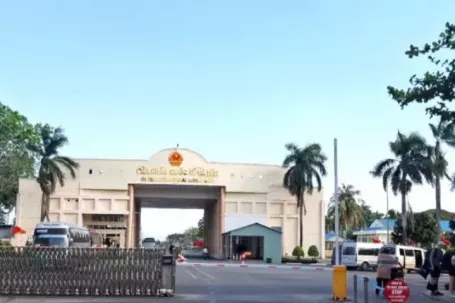 Bất ngờ cảnh tượng 'vắng tanh vắng ngắt' ở cửa khẩu An Giang, Đồng Tháp