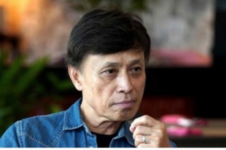 Nam danh ca vừa ly hôn ở tuổi U80: Đi hát từ 4 tuổi, từng điều trị ung thư