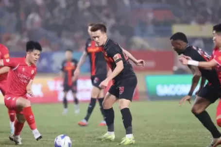 V-League chưa kịp 'nóng' đã lại 'đóng băng'