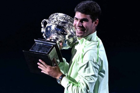 Nóng nhất thể thao sáng 3/2: Chú Nadal nói Alcaraz "gặp may"