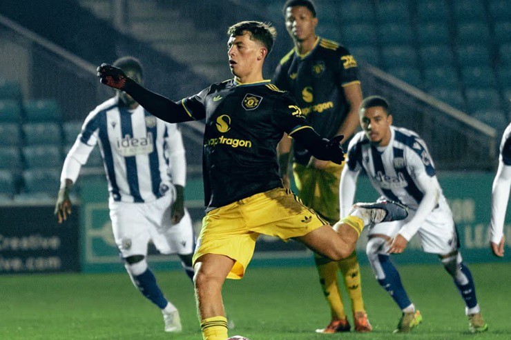 Shea Lacey lập hat-trick cho đội U21 MU