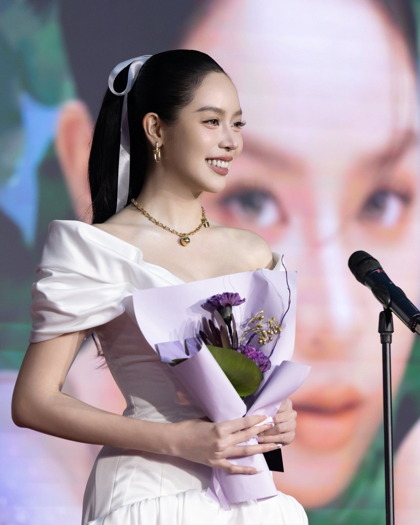 Trước ồn ào bộ đầm tím, Hoa hậu Thanh Thủy từng diện nhiều váy dạ hội đẹp đỉnh - 14