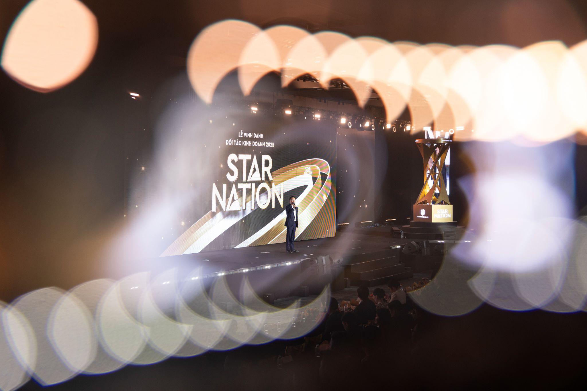 Ông Lê Quốc Hưng – Phó Tổng Giám đốc phụ trách Kinh doanh Masterise Group phát biểu tại sự kiện