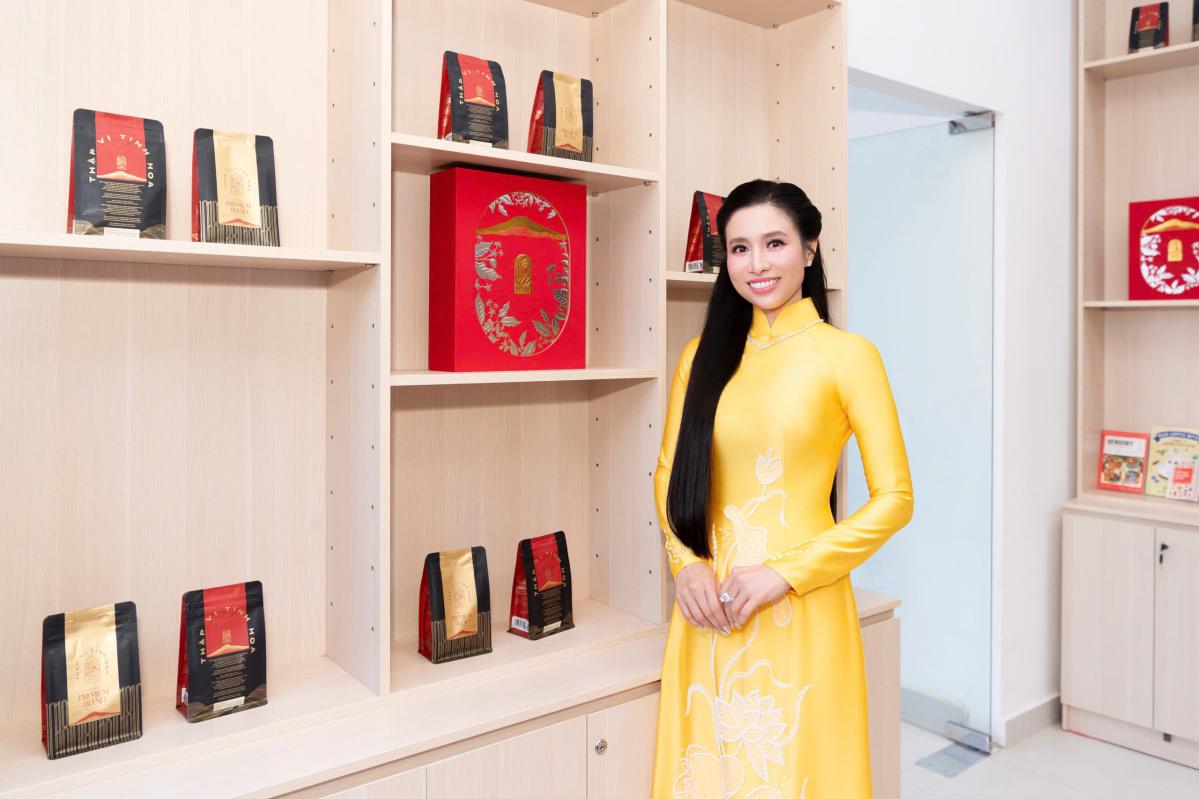 Bà Lý Thiên Nương - Tổng giám đốc Công ty Nông Sản Việt.