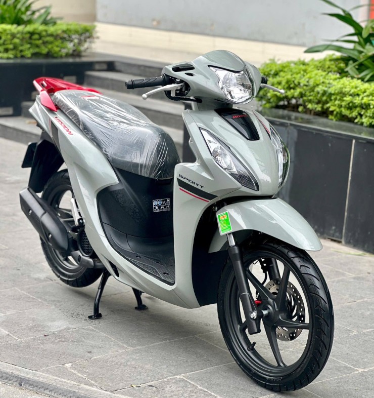 Chọn xe ga dịp Tết 2026, nên mua Honda Vision hay Yamaha Janus? - 1