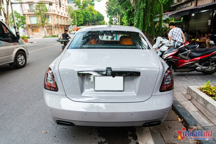 Ngắm Rolls-Royce Ghost Black Badge của đại gia Hà Nội, Việt Nam chỉ có 2 chiếc - 11