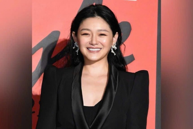 Từ Hy Viên không kịp về Đài Loan điều trị.