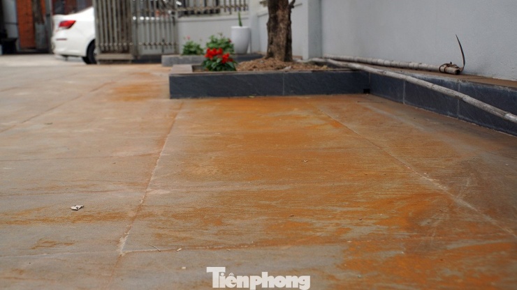 Người dân hoang mang về hiện tượng bão 'bụi màu' ở Hải Phòng - 2