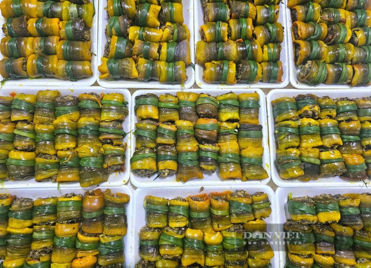 Tết ăn thịt, ăn cá, ấy thế mà cả làng này ở Nghệ An chế biến lươn đồng chốt đơn hàng mỏi cả cái "a lô" - 3