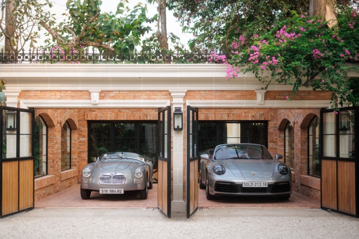 "Đây không chỉ là dinh thự mà còn là tổ ấm, nơi tôi và Huy Yves thực sự tận hưởng cuộc sống", Thái Công bày tỏ.