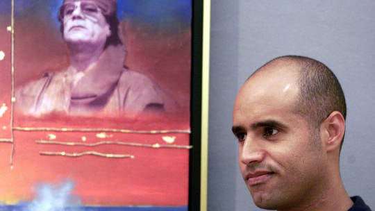 Saif Gaddafi, con trai của nhà lãnh đạo Libya Muammar Gaddafi, tại London, ngày 24 tháng 7 năm 2002. Ảnh PA Images&nbsp;