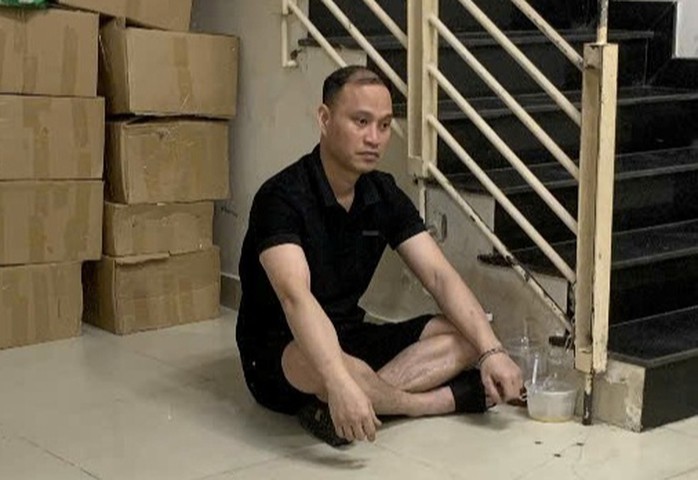 Đối tượng Nguyễn Duy Anh Vũ vừa bị bắt giữ để điều tra về hành vi lừa đảo chiếm đoạt tài sản