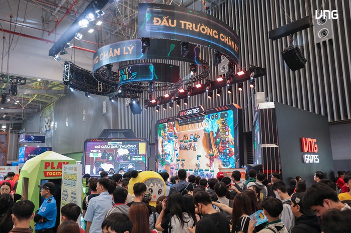 So với kế hoạch được Đại hội đồng cổ đông thông qua, với mục tiêu doanh thu 10.773 tỉ đồng và lỗ sau thuế 620 tỉ đồng, VNG đã hoàn thành chỉ tiêu doanh thu và thu hẹp mức lỗ đáng kể so với kế hoạch đề ra.