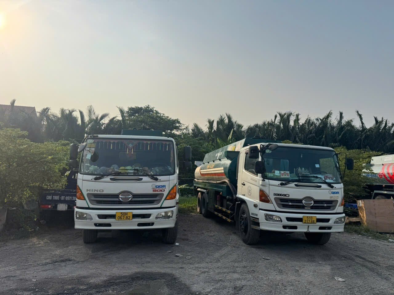 Mở rộng điều tra, cơ quan công an xác định Nguyễn Văn Yên là đối tượng giữ vai trò tổ chức việc pha trộn, sản xuất xăng giả (công xưởng 2) tại bãi tập kết xe bồn số 818 Nguyễn Duy Trinh, phường Long Trường, TPHCM.