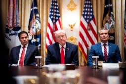 Mỹ đang tăng cường lực lượng quân sự ở những khu vực nào gần Iran?