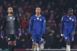 HLV Chelsea bị chỉ trích vì không dám mạo hiểm trước Arsenal