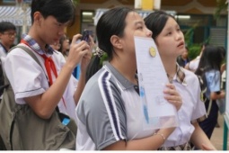 Học sinh TP.HCM có thể thi vào lớp 10 vào cuối tháng 5