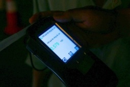 Uống 5 chén rượu, bao lâu thì hết cồn?