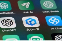 AI Trung Quốc đua hút người dùng bằng tiền mặt, iPhone và TV