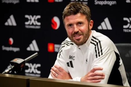 Bí quyết thành công của HLV Carrick tại MU: Nghệ thuật của sự "nhàm chán"