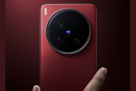 Vivo X300 Max rò rỉ: Pin 7.000 mAh, chip Dimensity 9500 series