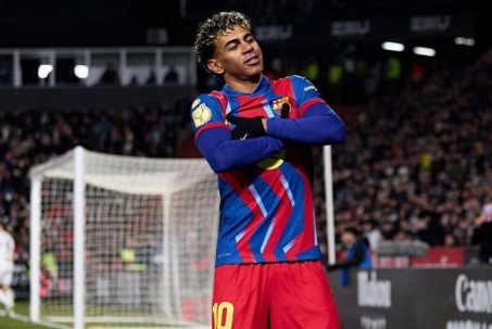 Yamal không ngừng ghi bàn, chạm cột mốc chưa từng có ở Barcelona