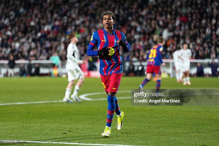 Yamal giúp Barca đánh bại "ngựa ô" Albacete