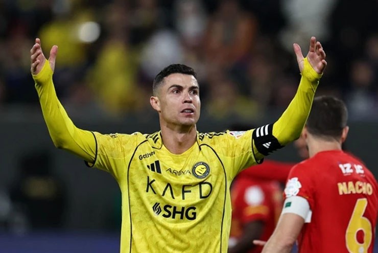 Ronaldo được báo Bồ Đào Nha bênh vực