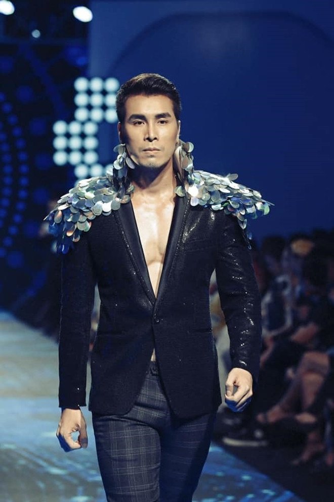 Hoàng Phi Kha khi còn sống và làm việc ở Việt Nam.